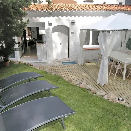Сasa de vacaciones Casa En El Roc De Sant Gaieta