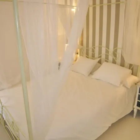 Casa En El Roc De Sant Gaieta Дом отдыха