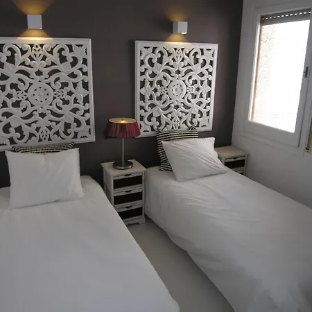 Casa En El Roc De Sant Gaieta Сasa de vacaciones *